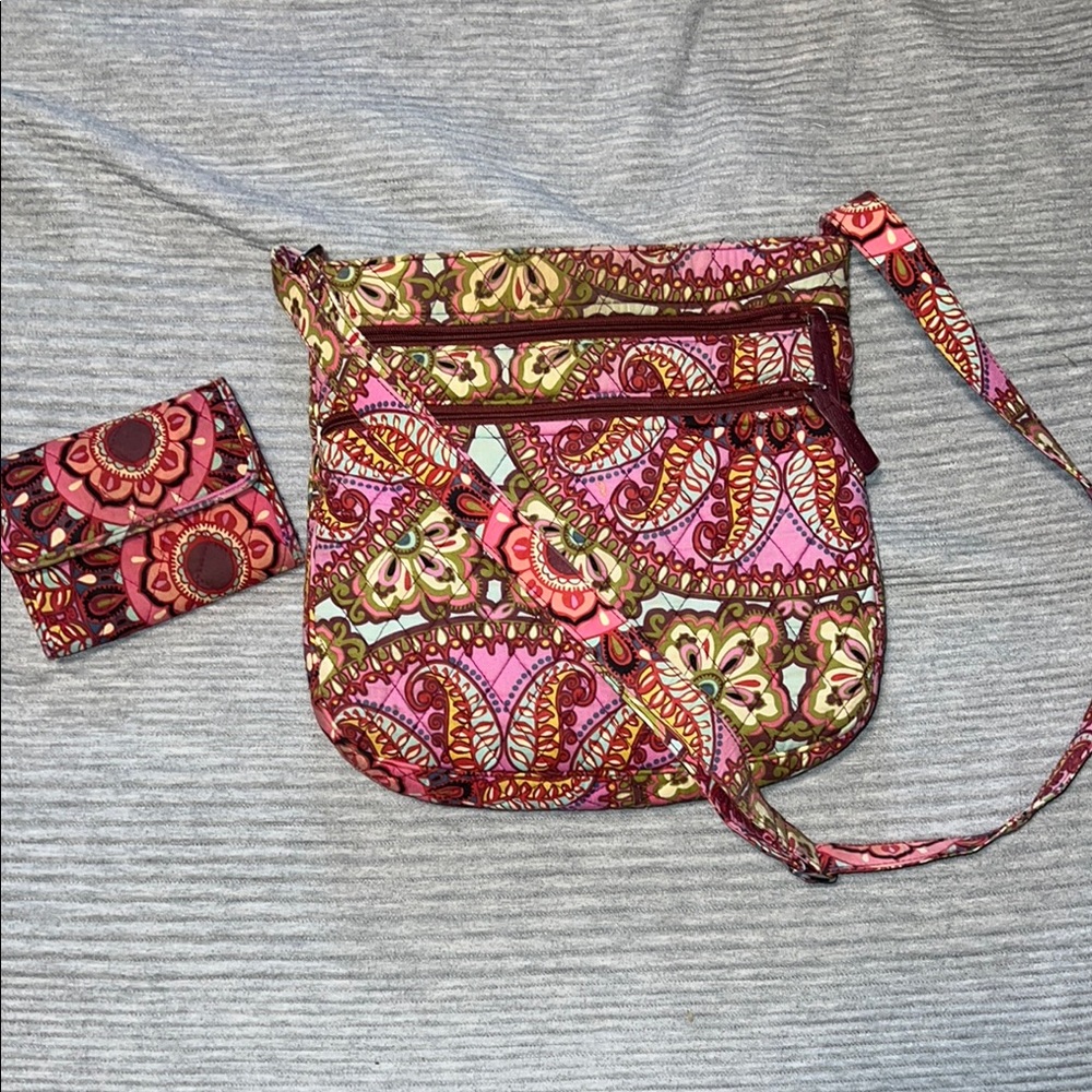VERA BRADLEY CROSSBODY WITH WALLET